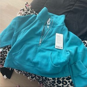 Lulu lemon half zip scuba
